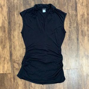 Woman’s Sleeveless Stretch Tunic